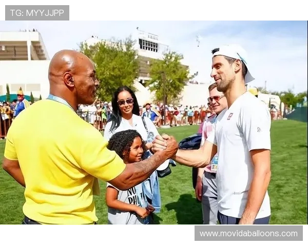 泰森力挺德约不满阿卡频频取胜